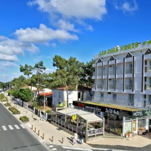 Hotels Logis Les Cols Verts : photos des chambres