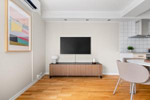 Bergen Beds - Modern, Cozy & Perfect Location