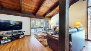 Mammoth Estates #113 condo