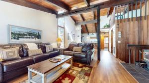 Mammoth Estates #113 condo