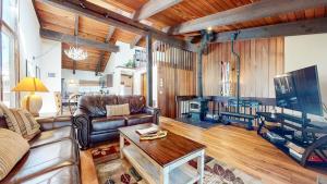 Mammoth Estates #113 condo