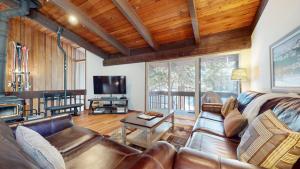 Mammoth Estates #113 condo