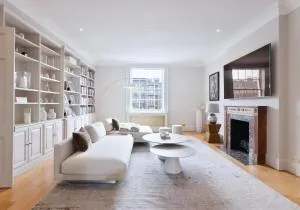 3 bedroom luxury in Eaton square - London