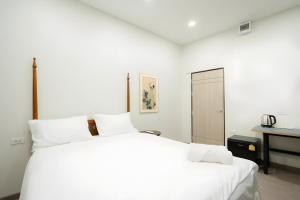 XX Hidden Dragon Yaowarat - MRT วัดมังกร