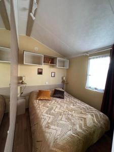 BUNGALOW E10 na lands hause