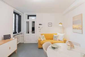GoHost - Stylish and Charming Flat between Navigli and Duomo