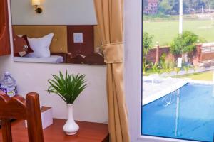 Hotel Yatra Sauraha Pvt Ltd