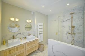 somptueux 4 pieces vue mer et parking A3B132