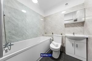 Modern, Central & Comfy Apt By Stay Smart Short Lets & Serviced Accommodation Deptford With Free WiFi