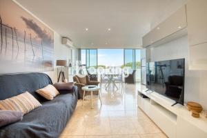 Kaminias Apartament amb vistes al mar reformat per 4 persones