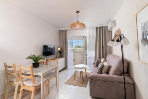 MONKÓ SUNSET & BEACh