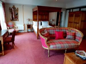 The Crown Hotel