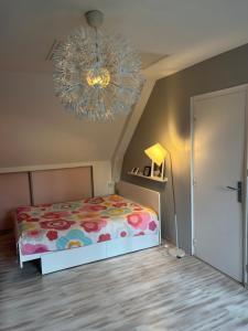 Sejours chez l'habitant Chez Charly : Chambre Double - Vue sur Piscine