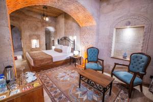 Superior Stone Suite  room in Caldera Cave Hotel