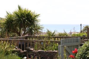 Cosy Beachside Cottage 100m from Challaborough Beach