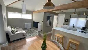 Cosy Luxury Cotswold Retreat - 温什科姆