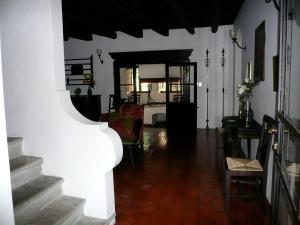 Three-Bedroom House (8 Adults)