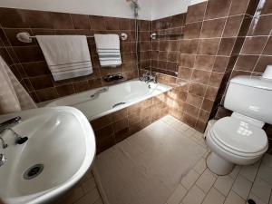 Bougainvillea House - The Heart of Simonstown