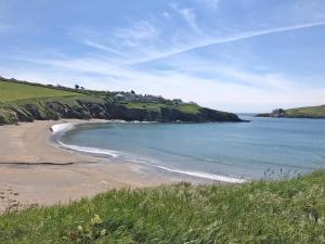 Modern Beach House overlooking the Sea