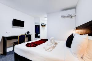 OYO The Chiltern Hotel