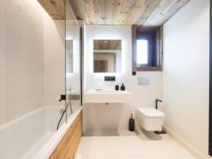 Luxueux appartement avec hammam proche des pistes, cheminée et parking à Méribel - FR-1-565-103