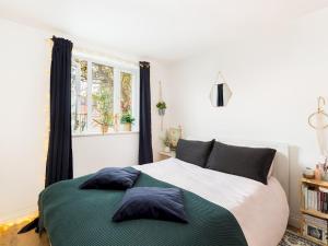 Self Contained 1Bed with Parking Leamington Spa Pass the Keys