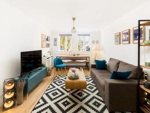 Self Contained 1Bed with Parking Leamington Spa Pass the Keys