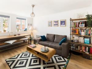 Self Contained 1Bed with Parking Leamington Spa Pass the Keys