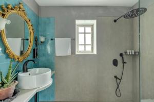HIREAVILLA Villa Jade - Luxury 5BR in Assagao with Private Pool
