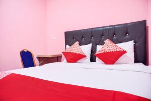 Hotel O Ilir Timur I Near Rsud Siti Fatimah Az-Zahra Formerly Lumendiva Suite