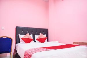 Hotel O Ilir Timur I Near Rsud Siti Fatimah Az-Zahra Formerly Lumendiva Suite