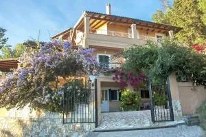 Tonia Apartments Kontogialos - Гліфада