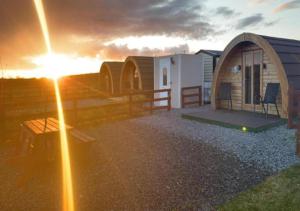 Emlagh, Self Catering Glamping Pods