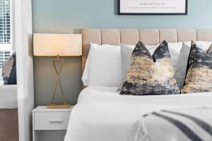 Stylish 2 Bedroom House - Parking - Netflix 11HA