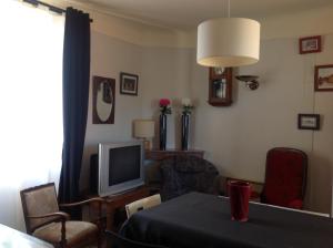 Ardèche Mas de la châtaigneraie gîtes près de vallon pont d arc