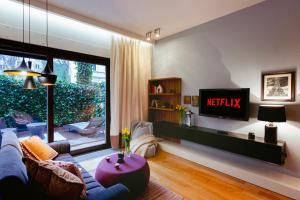 Hoża - apartament w Centrum, free parking, ogródek - Better Rental