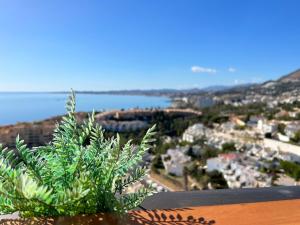 Sea view apartment close to the beach