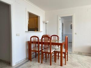 Sea view apartment close to the beach
