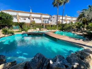THE BEACH HOUSE PLAYA DEL ARENAL Jávea - Pool & Garden - Steps from the beach - WiFi & Kitchen