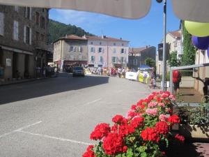 Hotels Hotel Des Negociants : photos des chambres