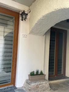 COURT HOUSE Baveno Lake