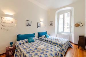 JOIVY Bright 2BR flat with Parking in Rapallo Centre