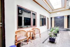 Hotel O Jalan Malioboro Near Stasiun Tugu Yogyakarta Formerly Hotel Baru - Jetis