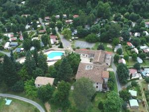 Camping maeva Escapades du Château de lHom