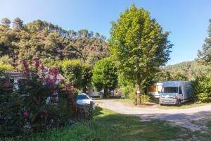 Camping maeva Escapades du Château de lHom