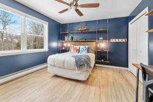 Birch Grove Retreat Atop Sunapee for Ski and Lake Life