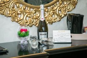 Almar Lake View Boutique H