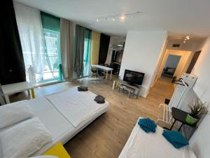 Green apartments 109-5 with roof top view