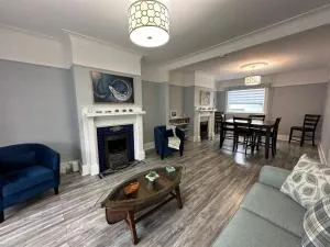 Historic 1942 Boathouse Harborviews Dt St John's - Holyrood