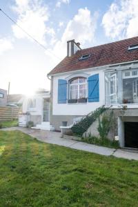 Maisons de vacances La maison aux volets bleus a 300m de la plage : photos des chambres